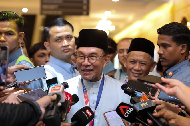 Image from: Anwar nafi hubungan dengan Zahid tidak baik