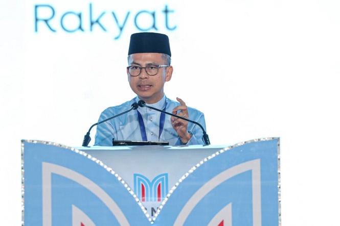 Image from: Institusi strategik rakyat perlu diperkukuh, rasuah dibanteras tanpa kompromi – Fahmi