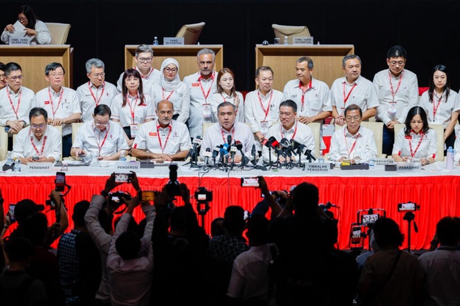 Image from: DAP pilih kekal dalam kerajaan