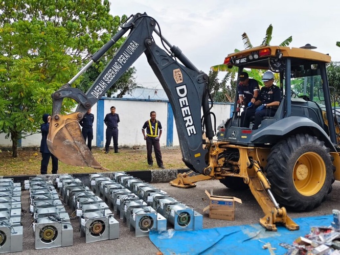 Image from: Polis Pulau Pinang lupus pelbagai barang kes bernilai RM13.6 juta