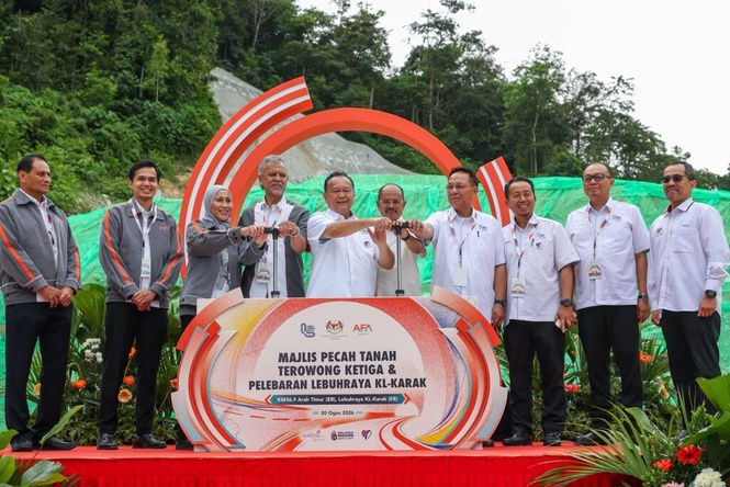 Image from: Aset jalan negara semakin ‘tua’, jadi cabaran keselamatan
