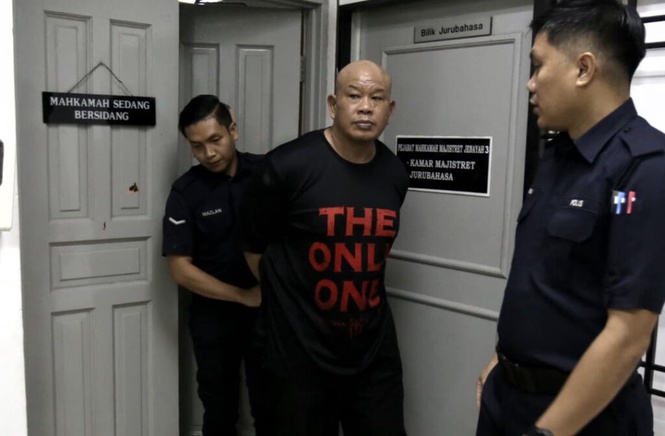 Image from: Pengawal keselamatan Singapura hina agama dipenjara dan denda