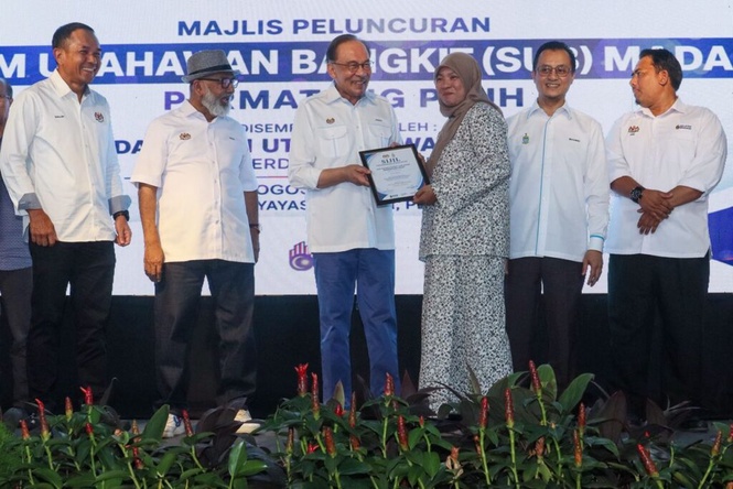Image from: Ambil tindakan tegas, pulihkan semula wang rakyat
