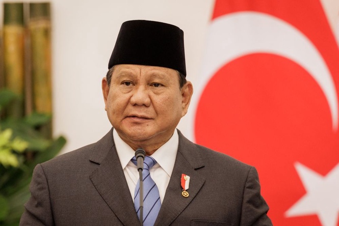 Image from: Presiden Indonesia tinjau kebakaran hutan di Kalimantan