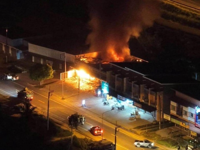 Image from: Keganasan di Selatan Thai berterusan, kedai serbaneka dibom