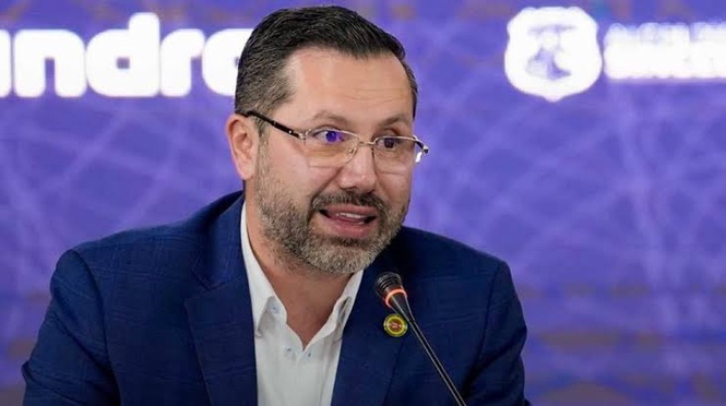 Image from: Menteri Colombia ‘kantoi’ bercuti ketika krisis gempa