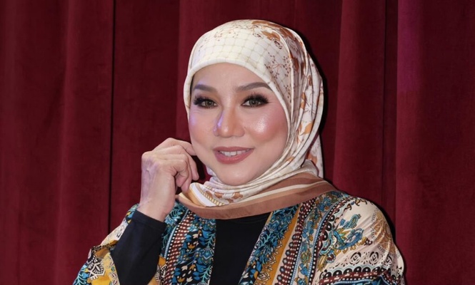Image from: Hati-hati ubah lagu etnik, saya dengan Pak Ngah dulu disuruh cari lagi ‘air etnik’ sampai jadi – Noraniza Idris