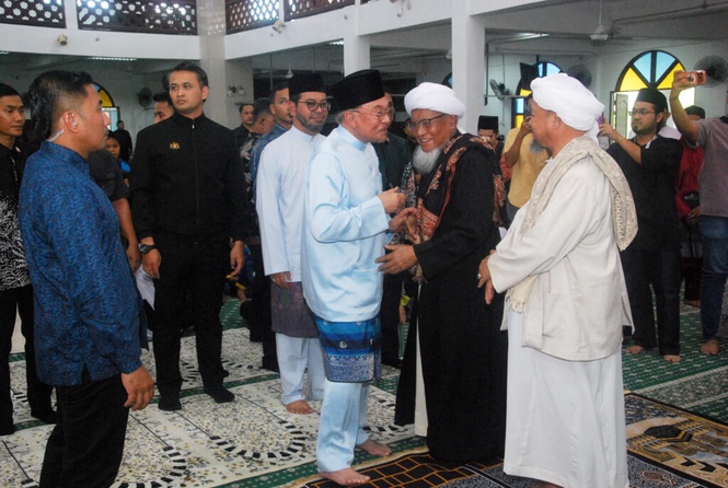 Image from: Peruntukan bukan untuk Ahli Parlimen tetapi rakyat