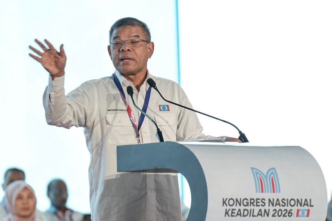 Image from: PKR jangan bertarung dalam gelanggang politik identiti – Saifuddin