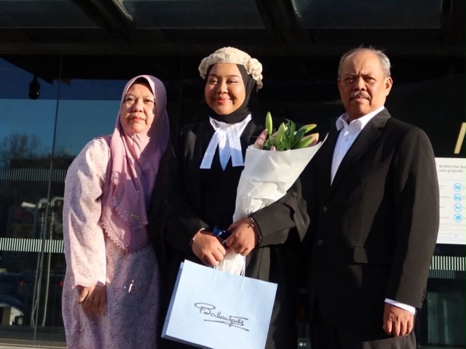 Image from: Dari tukang cuci, kini bergelar peguam di New Zealand