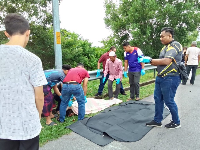 Image from: Dua sahabat maut dirempuh kereta ketika berbasikal di tepi lebuh raya