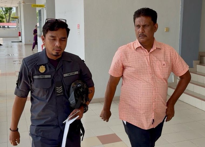 Image from: Denda RM100 kerana buang kotak minuman di tempat awam