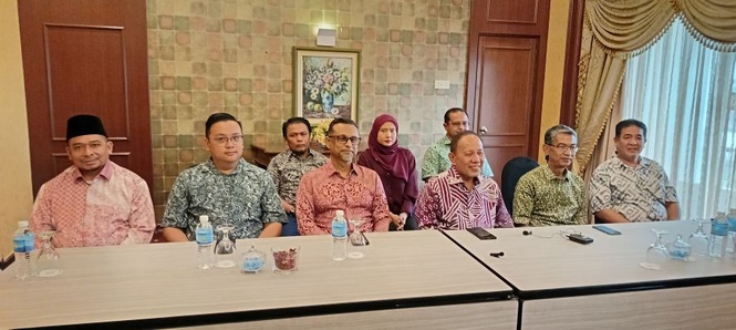 Image from: Ismail dakwa Exco dilarang masuk pejabat