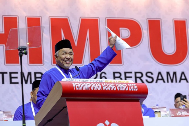 Image from: Jangan cabar UMNO
