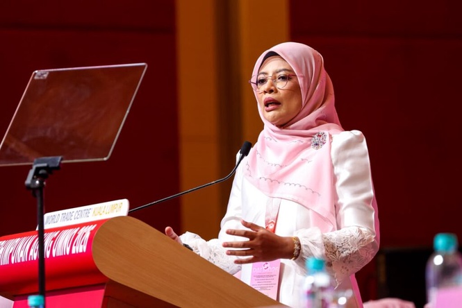 Image from: Puteri UMNO mahu wanita muda diberi peluang pimpin GLC