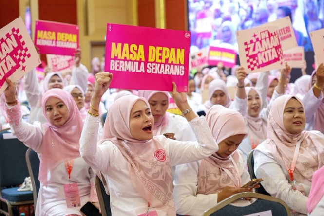 Image from: Pengampunan Najib: Puteri UMNO harap keputusan yang terbaik