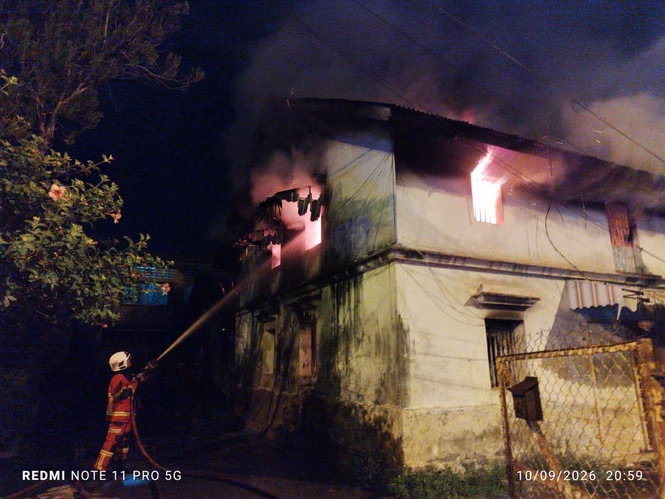 Image from: Warga emas ditemukan rentung di Kota Bharu