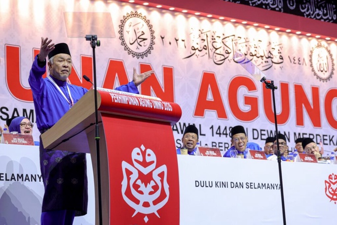 Image from: ‘Kalau berani, bubar cepat’