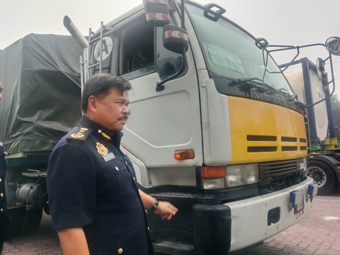 Image from: Kenderaan perdagangan jangan guna lorong kanan – JPJ