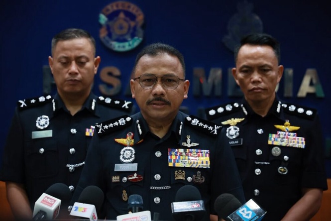 Image from: Tangkap satu penagih sehari: Dua ketua balai terima surat teguran