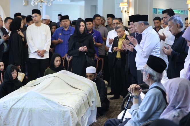 Image from: Siti Hasmah banyak berjasa kepada negara, terutama wanita – Ahmad Zahid
