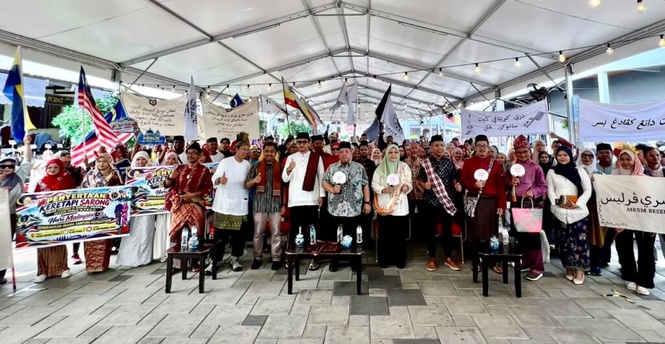 Image from: Keretapi Sarong Perlis dijadikan acara tahunan – MB
