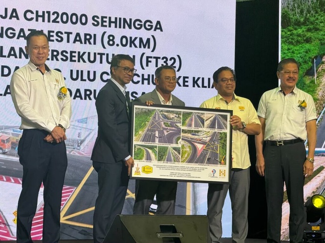 Image from: Pusat data di Selangor tidak ganggu bekalan air, elektrik rakyat