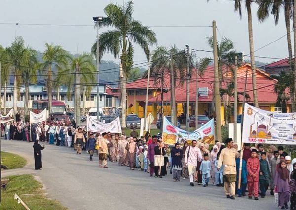 Image from: Guru dan murid SK Sungai Koyan, Lipis meriahkan sambutan Maulidur Rasul
