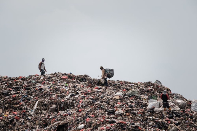 Image from: Sampah Jakarta cecah 9,000 tan sehari