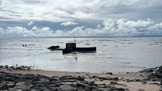 Image from: Perlis kaji semula bongkah konkrit punca pelanggaran bot Maritim
