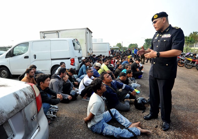 Image from: JPJ Johor tahan 1,346 warga asing lakukan kesalahan ketika memandu