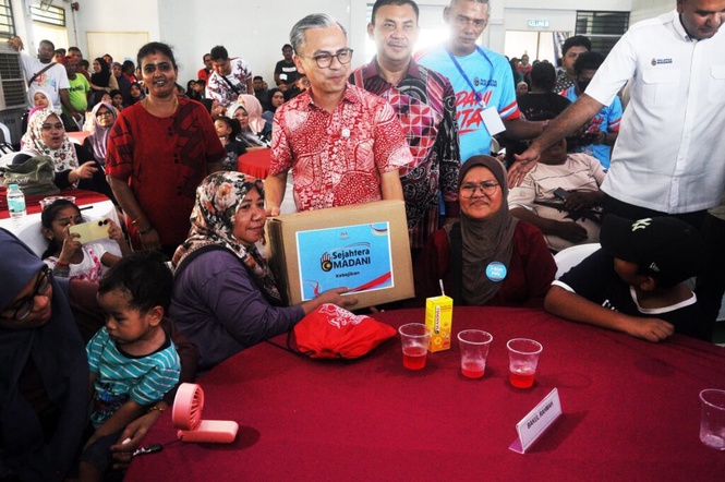 Image from: Kerajaan perluas satelit Starlink ke kampung Orang Asli