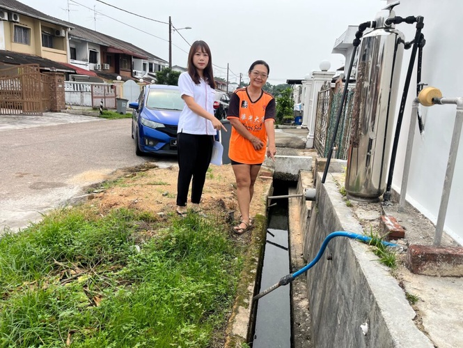 Image from: Longkang tersumbat punca pembiakan aedes dan bau busuk