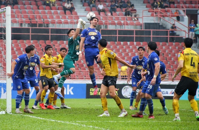 Image from: Sabah ikat Negeri Sembilan di Paroi
