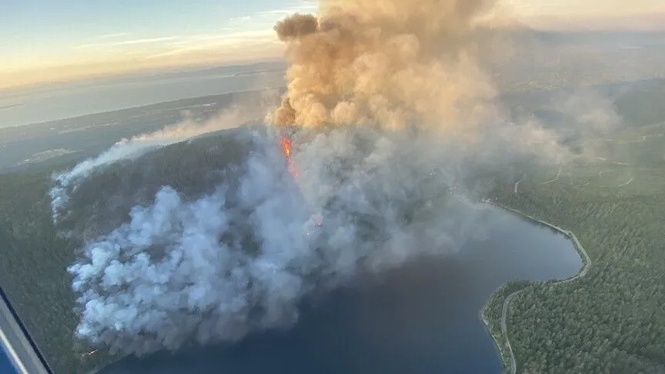 Image from: Asap kebakaran hutan Kanada ragut 4,000 nyawa setahun