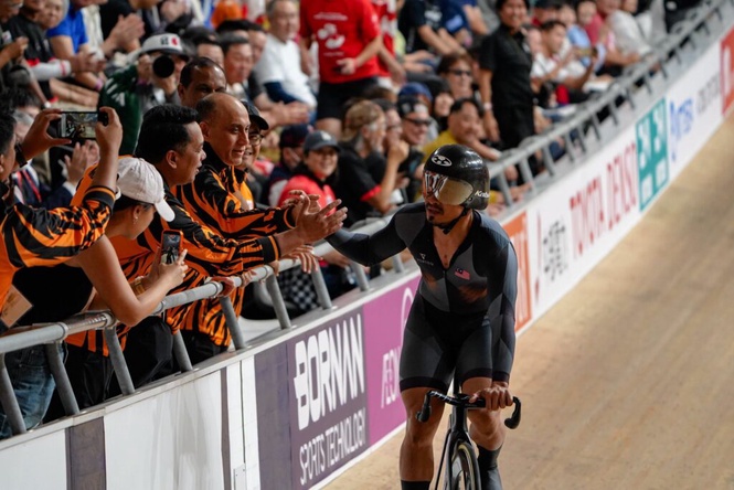 Image from: Azizulhasni buru lapan terbaik