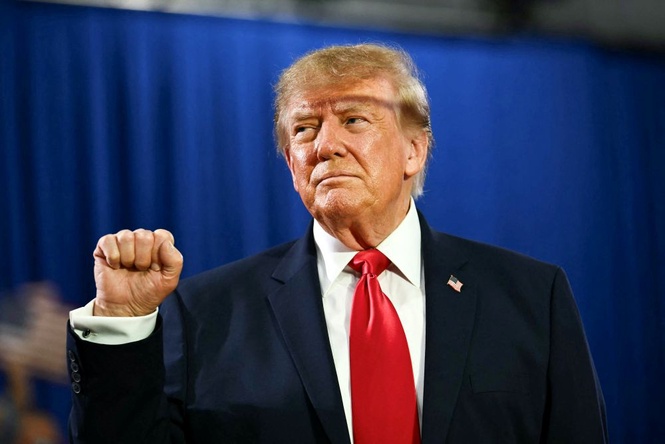 Image from: Harga minyak melonjak susulan Trump mahu guna ‘ibu segala bom’